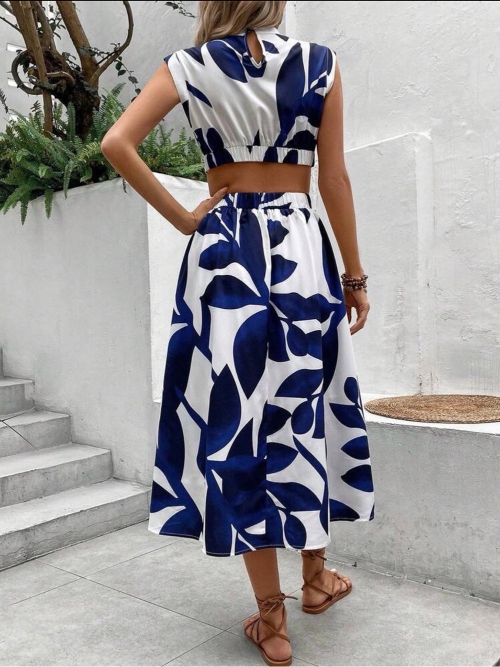 Blue & White Cutout Midi Dress - Picture 3 of 8